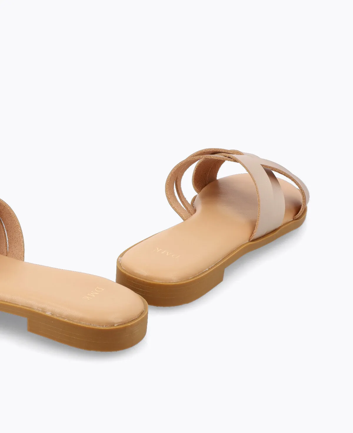 Andy Flat Sandals - Gold
