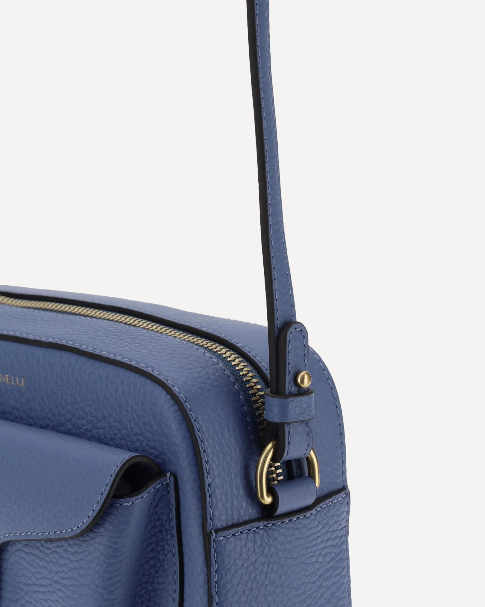 Beat Soft Shoulder Bag
