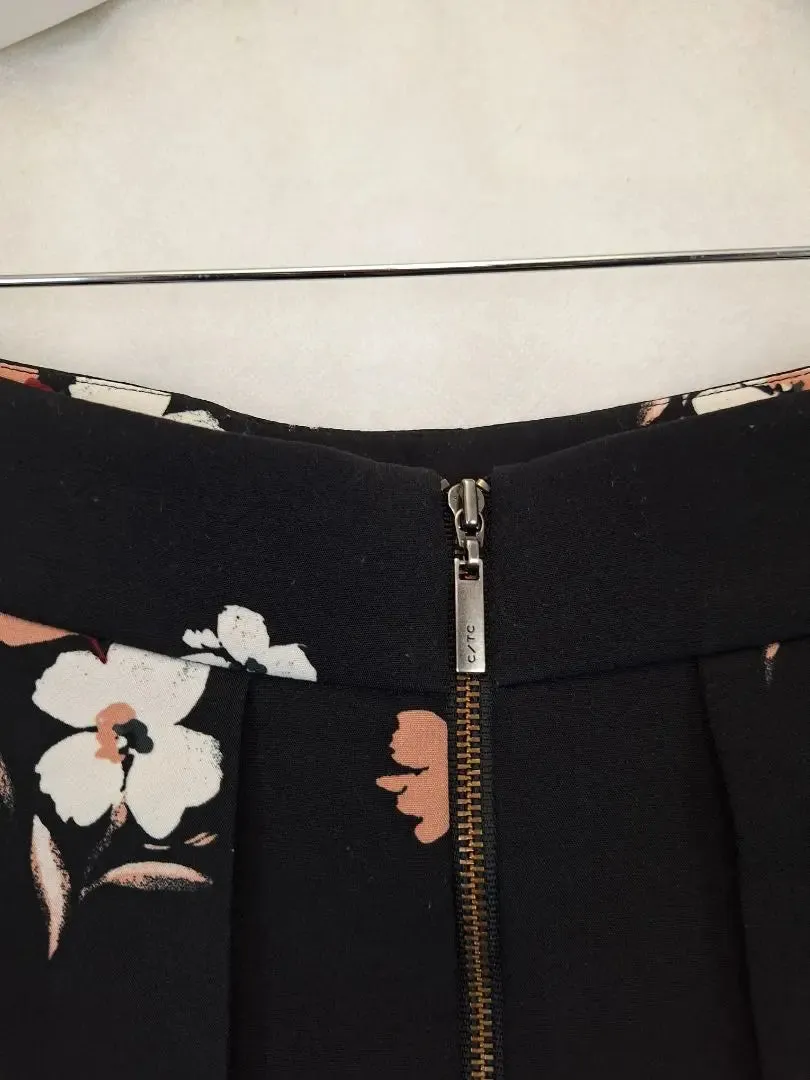 Cue Soft Ruffled Floral Skirt Size 6