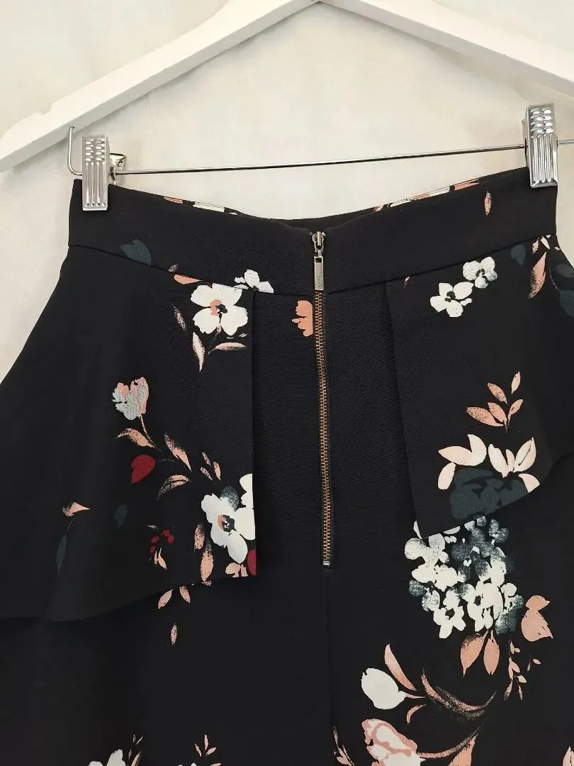 Cue Soft Ruffled Floral Skirt Size 6
