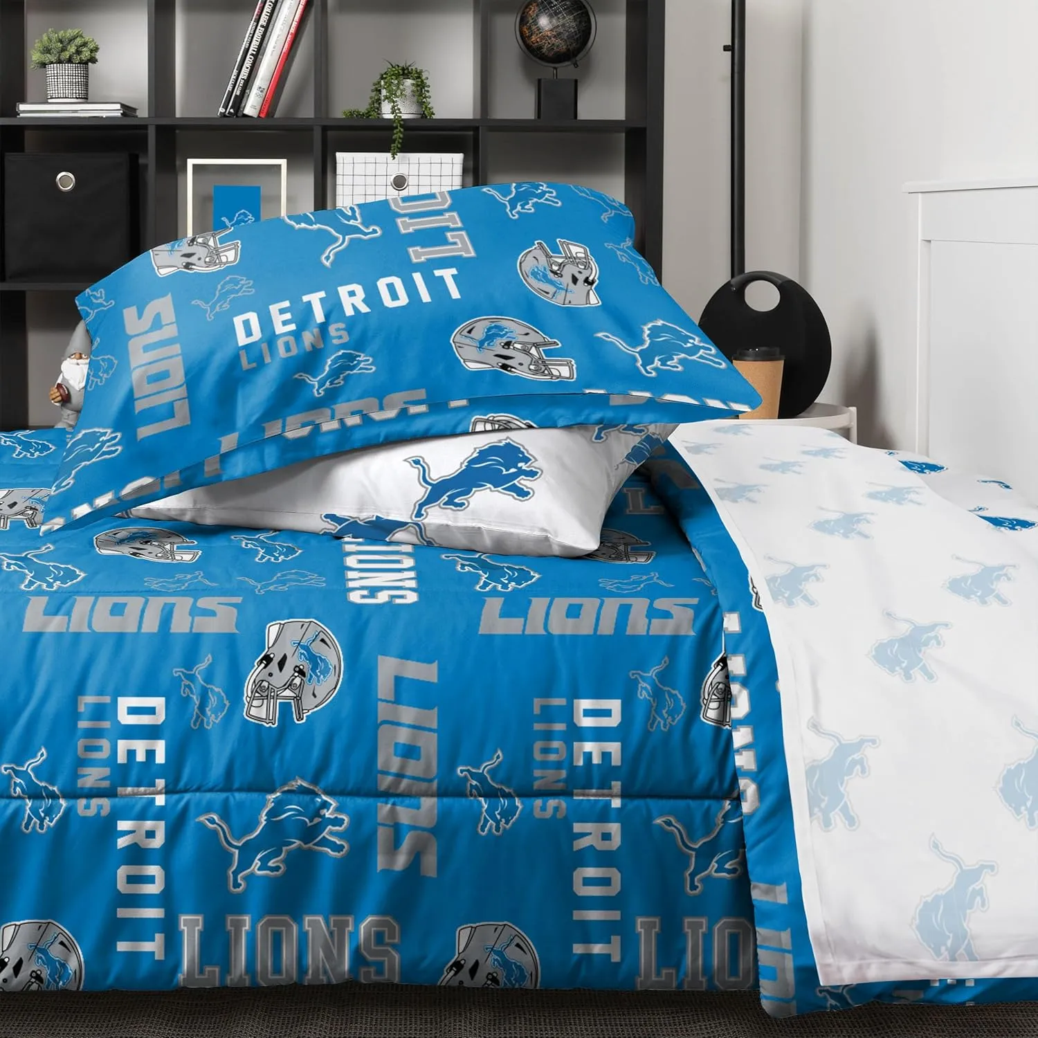 FOCO Seattle Seahawks NFL Team Color Bed In a Bag Comforter Bedding 5 Piece Full Set