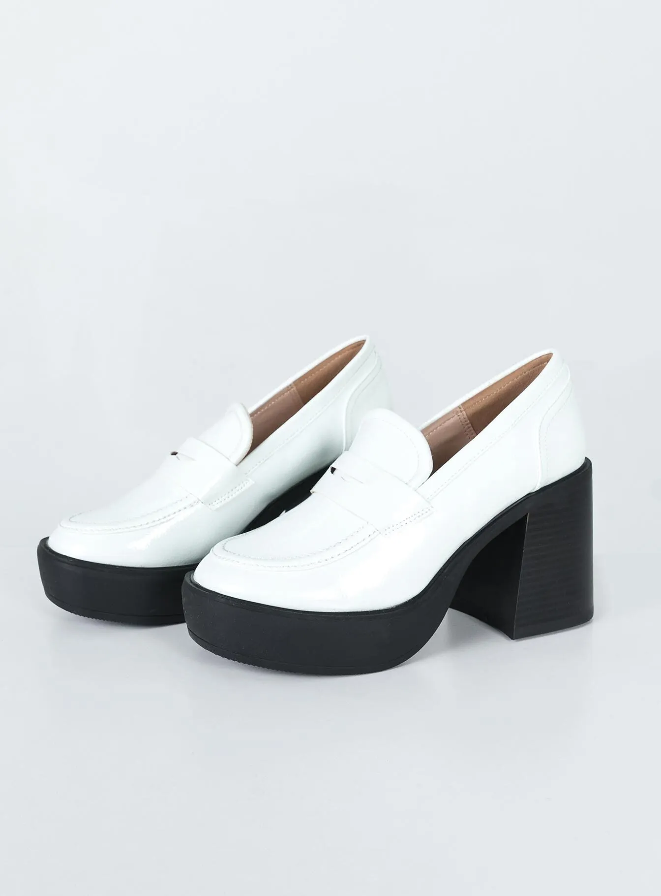 Metropolitan Heels White