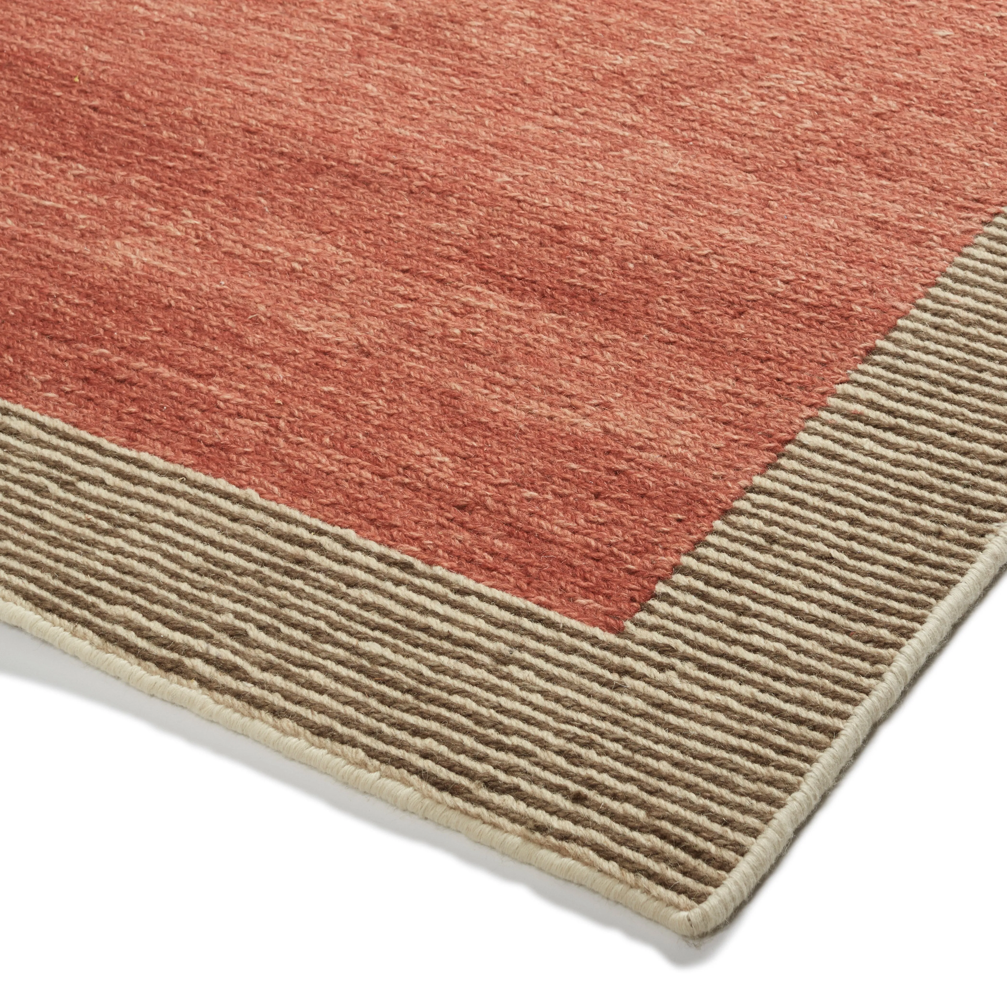 Rubia Rug 244x305cm - Red/Dark Taupe