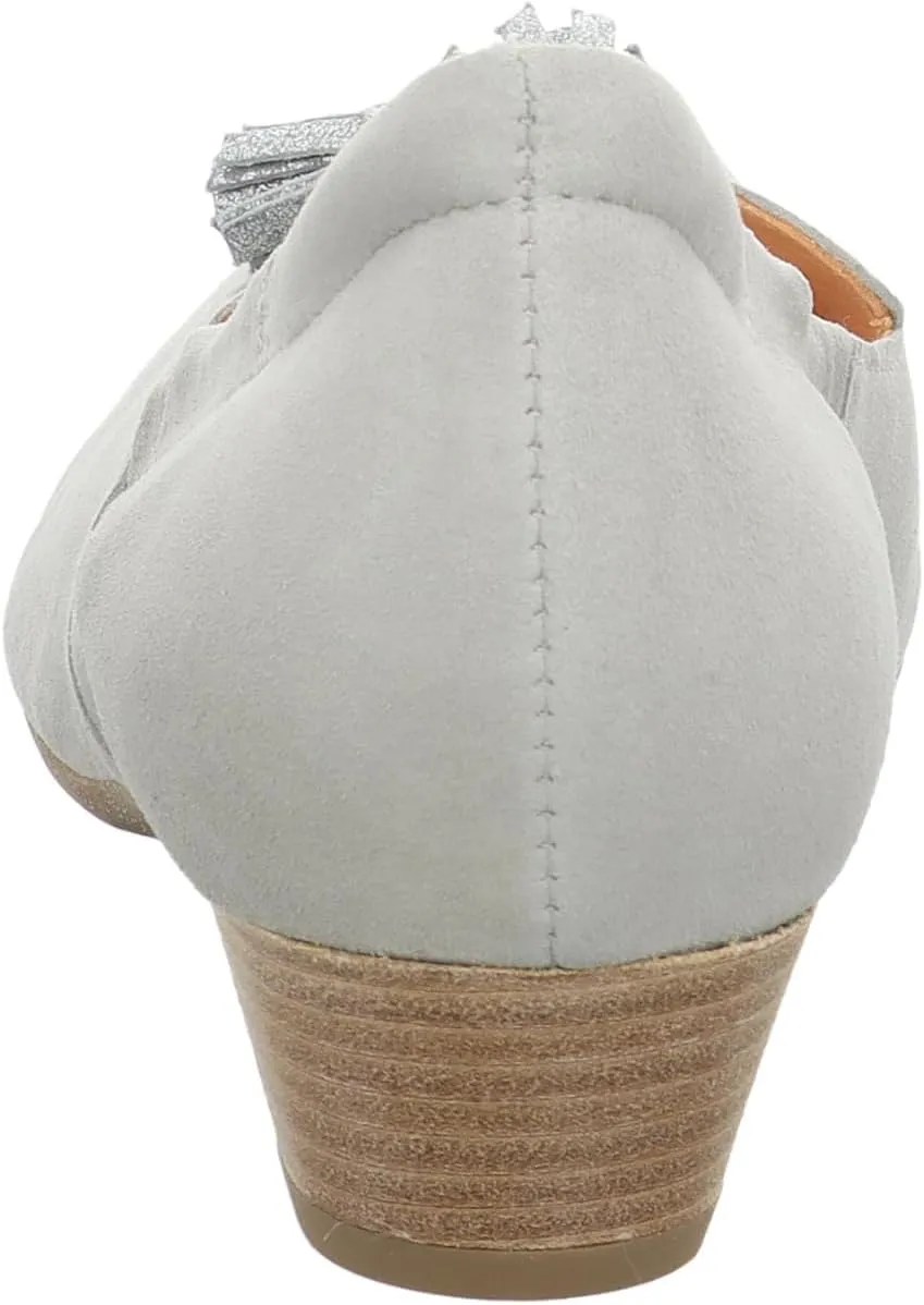 Think! Women's Closed-Toe Pumps