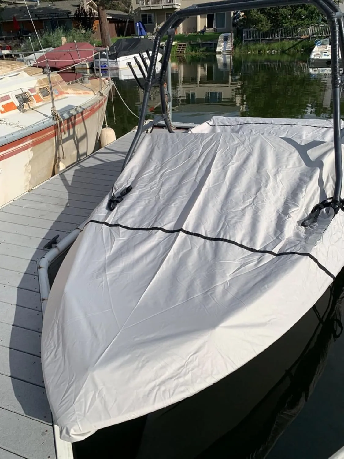 Tuszom True 900D Solution Dyed Waterproof Ski&Wakeboard Tower Boat Cover with Fully Windproof Straps and Storage Bag Fit 20'- 22'L beam width to 106"W, Trailerable V-Hull Runabouts OutBoards and I/O
