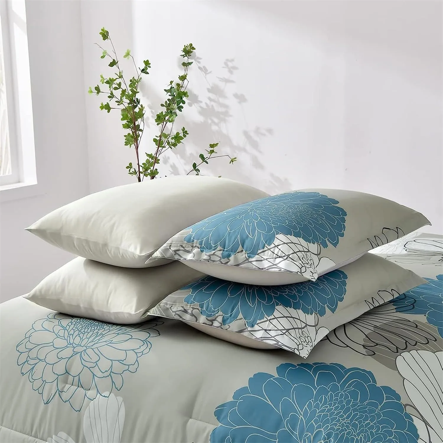 Yiran 7 Pieces Bed in a Bag King Comforter Set Blue Floral Comforter Sets Soft Microfiber Flowers Bedding Set (1 Comforter 1 Flat Sheet 1 Fitted Sheet 2 Pillowshams 2 Pillowcases)